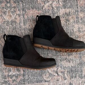Sorel Women's Evie Black Bootie Size 8.5
